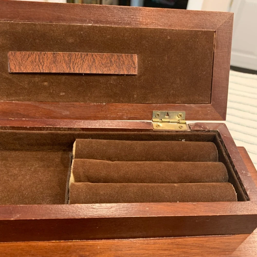 Vintage Solid Wood Leather Felt London 2-tiered Dresser Top Jewelry Box